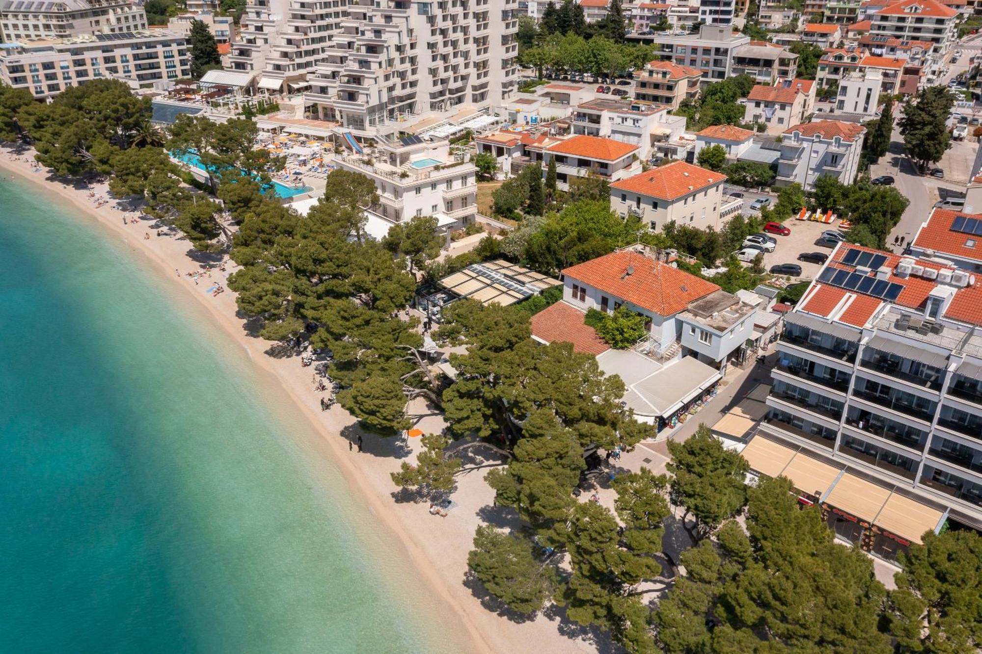 Beachfront Apartments Providenca With Free Parking Makarska Bagian luar foto