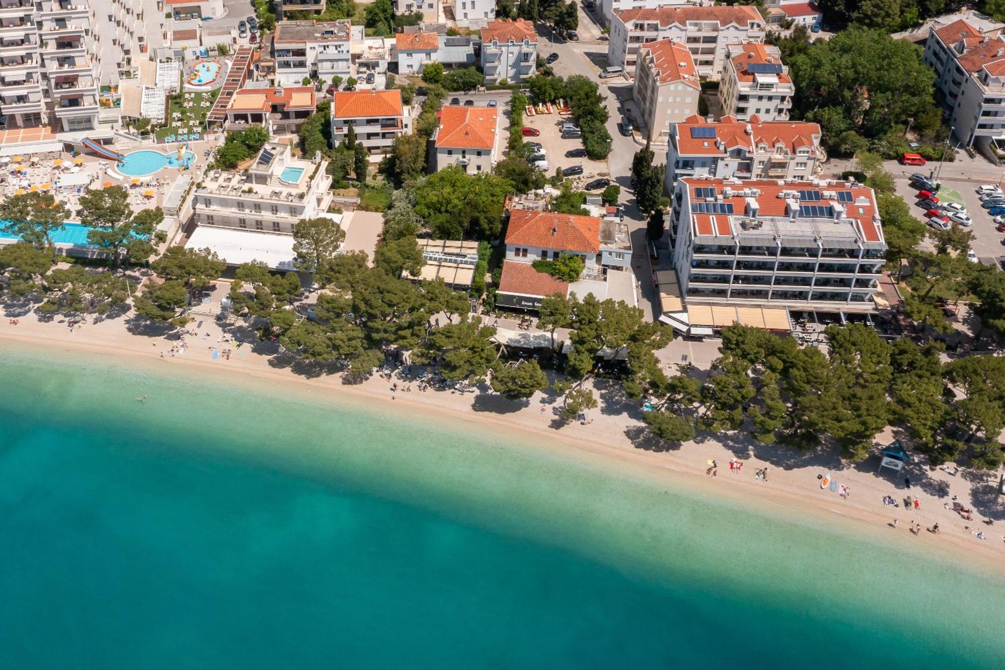 Beachfront Apartments Providenca With Free Parking Makarska Bagian luar foto