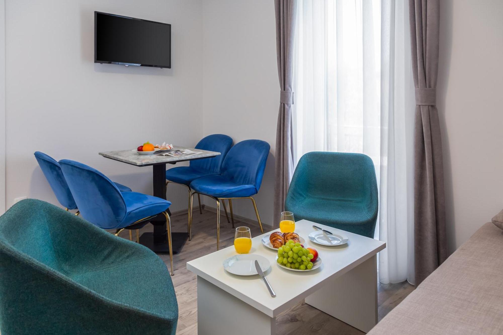 Beachfront Apartments Providenca With Free Parking Makarska Bagian luar foto