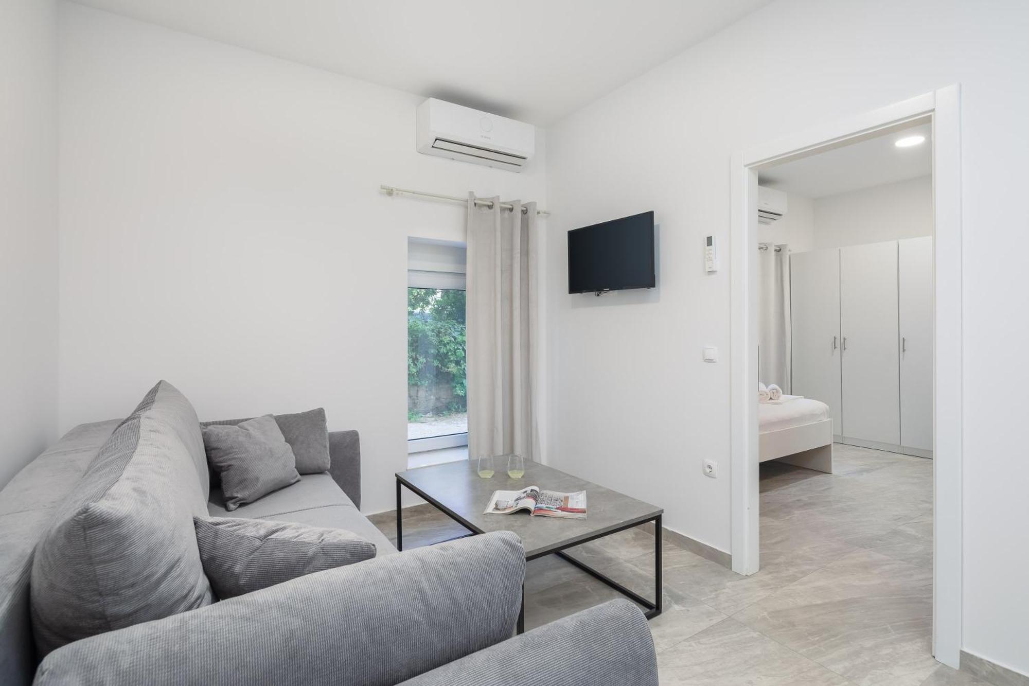 Beachfront Apartments Providenca With Free Parking Makarska Ruang foto