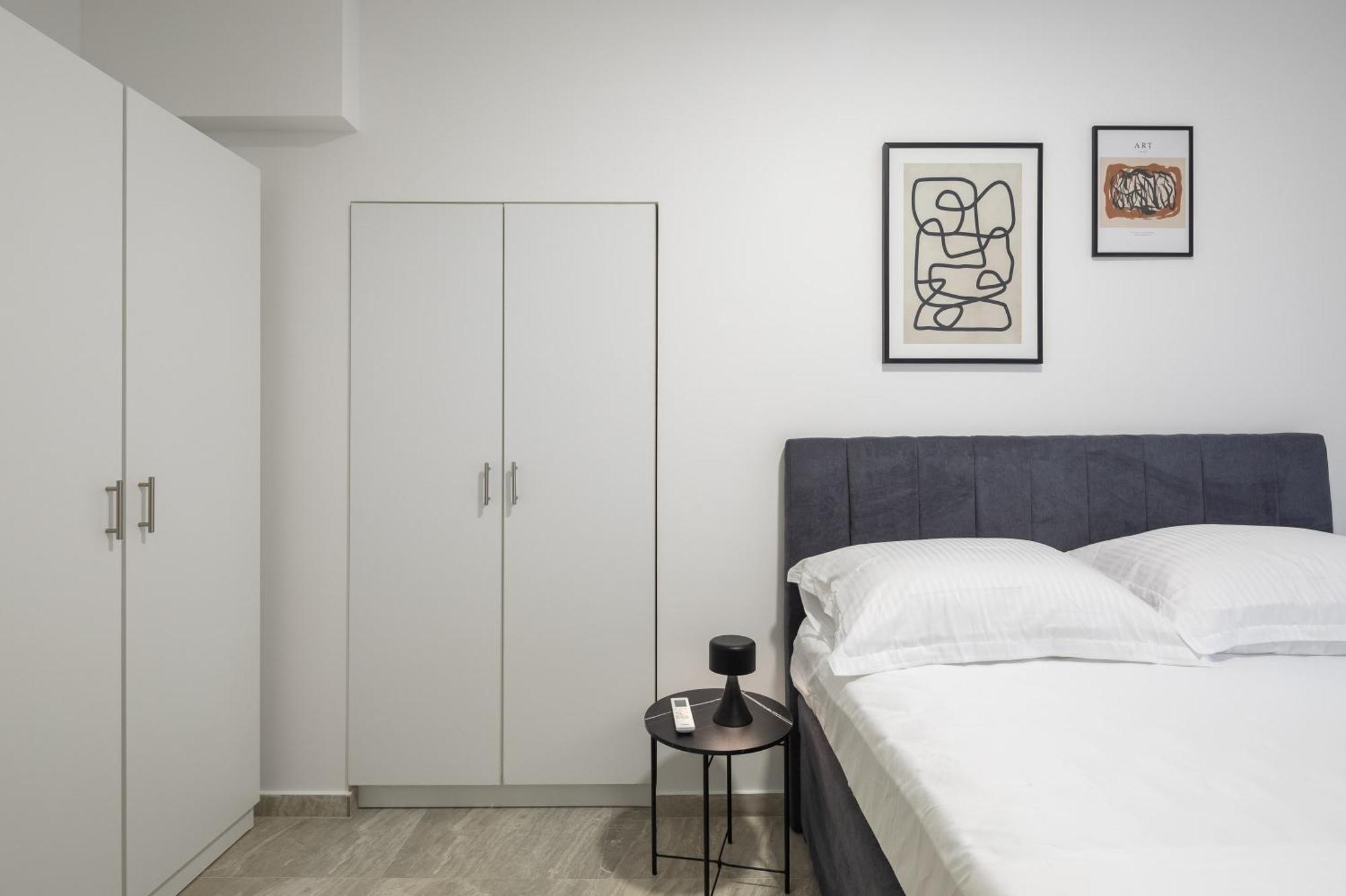 Beachfront Apartments Providenca With Free Parking Makarska Ruang foto