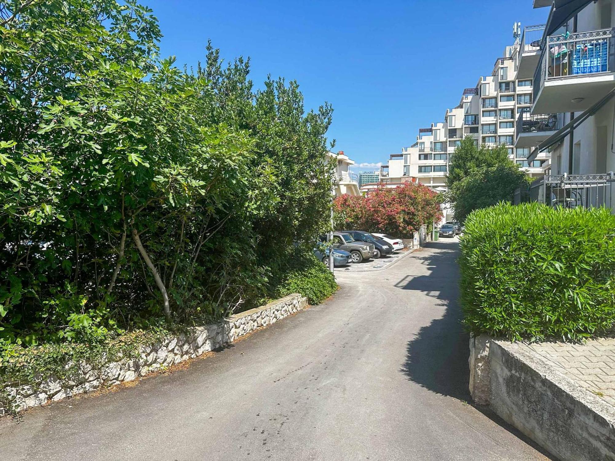 Beachfront Apartments Providenca With Free Parking Makarska Bagian luar foto
